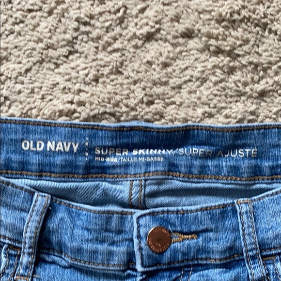 Old Navy Super Skinny jeans - Picture 2 of 6
